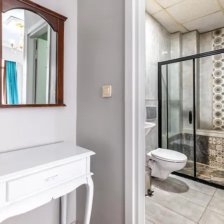 Taksim Dora Bed & Breakfast 4*