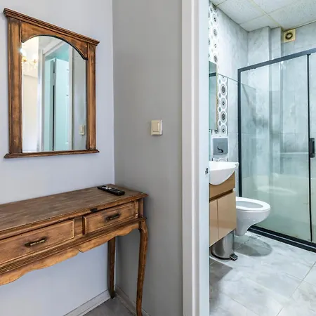 Bed & Breakfast Taksim Dora 4*