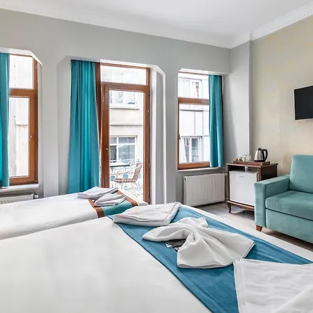 Taksim Dora Bed & Breakfast