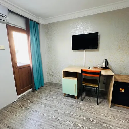 Taksim Dora Bed & Breakfast