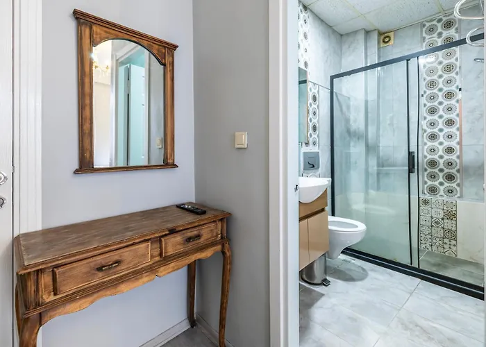 فندق مبيت وإفطار Taksim Dora 4*