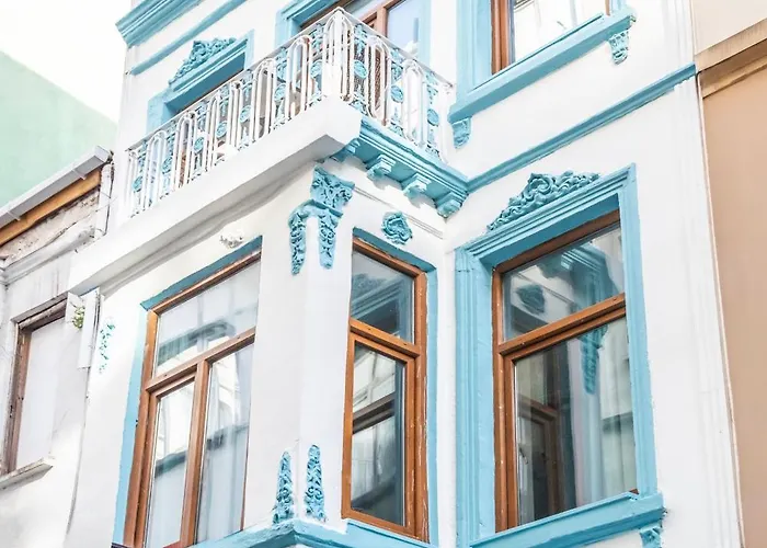 Couette-café Taksim Dora 4*