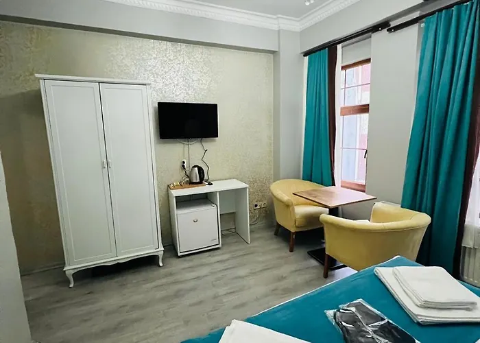 Couette-café Taksim Dora 4*