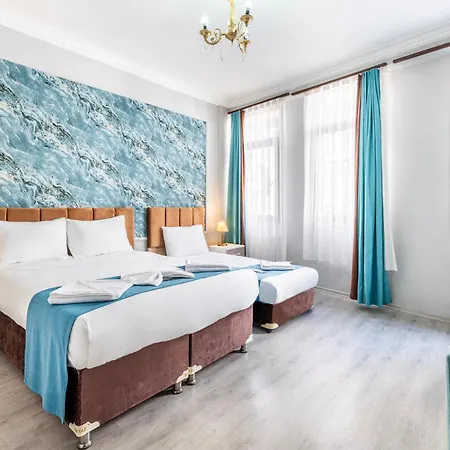 Frühstückspension Taksim Dora 4*