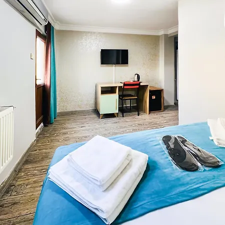Taksim Dora 住宿加早餐酒店 4*